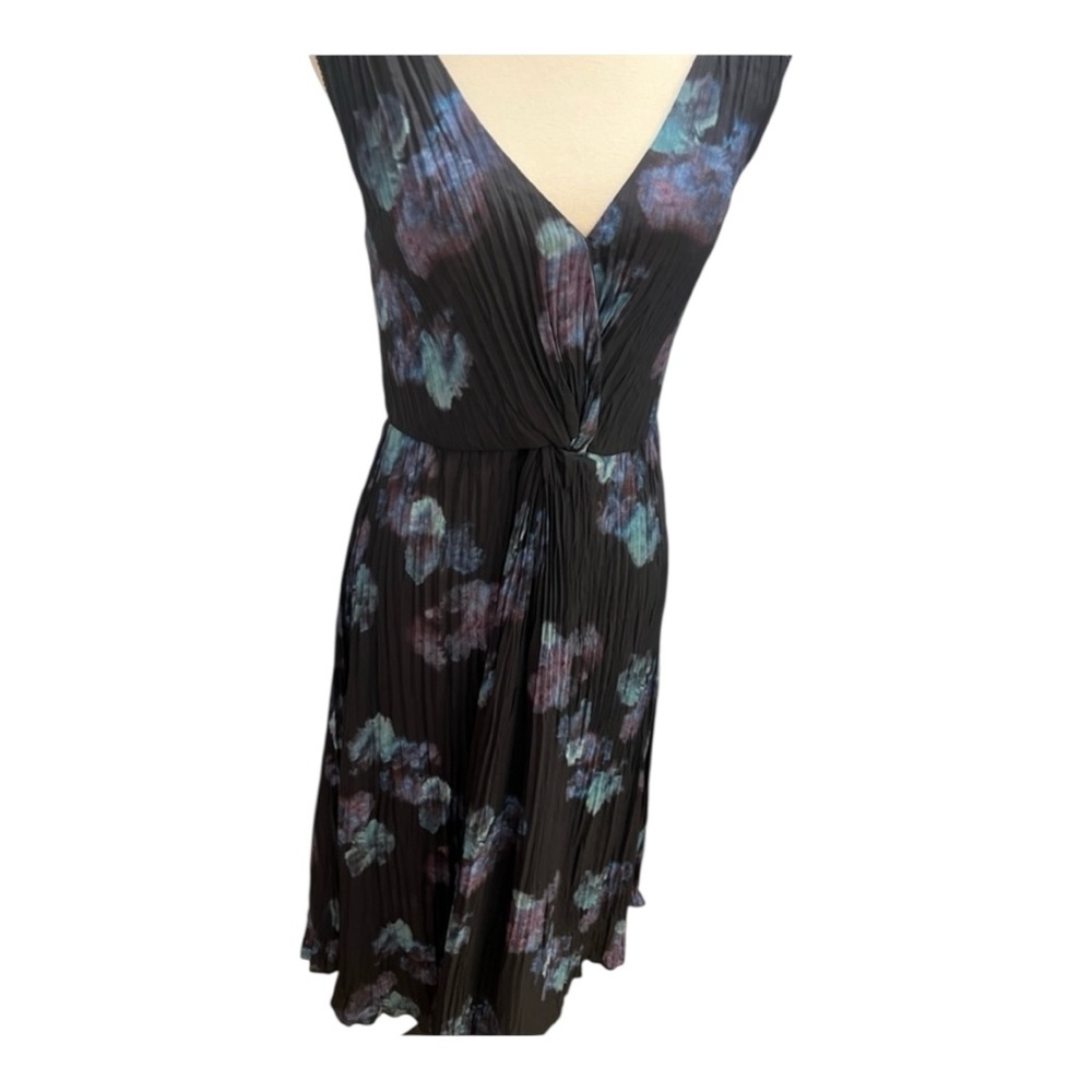 Vince Black Floral Pleated Silk Midi Dress Size 4 Twist Waist - Picture 12 of 14